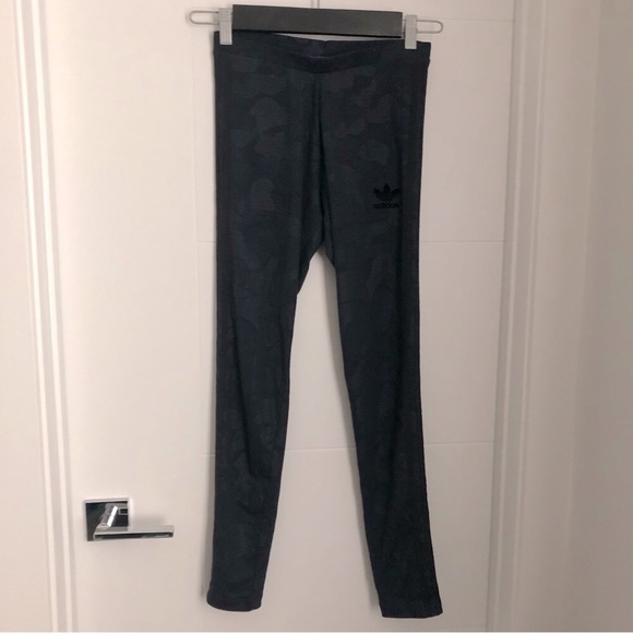 Adidas 3 Stripe Navy Blue Camo Leggings - Picture 5 of 8